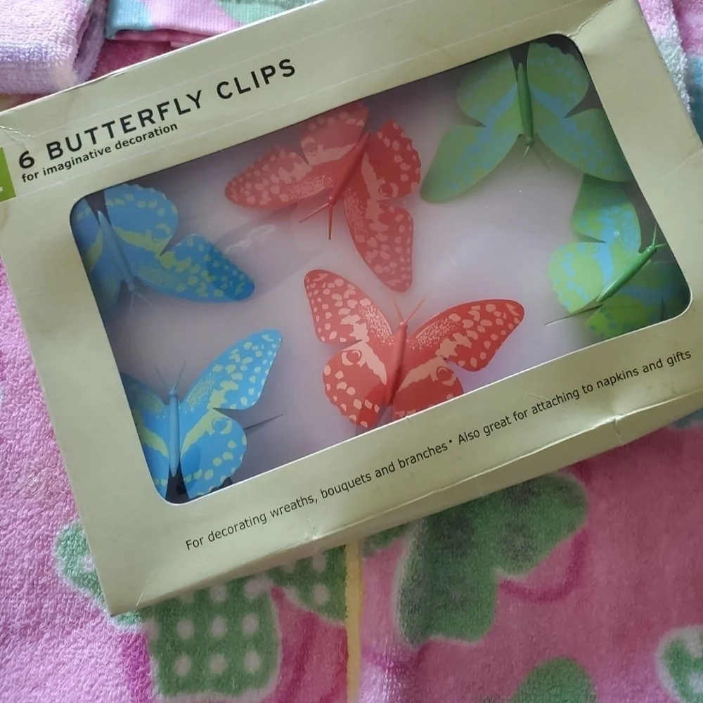 Pink Butterfly Towel Set